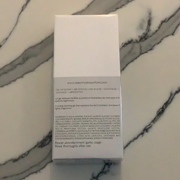 ISSEY MIYAKE shower gel - Picture 2 of 2